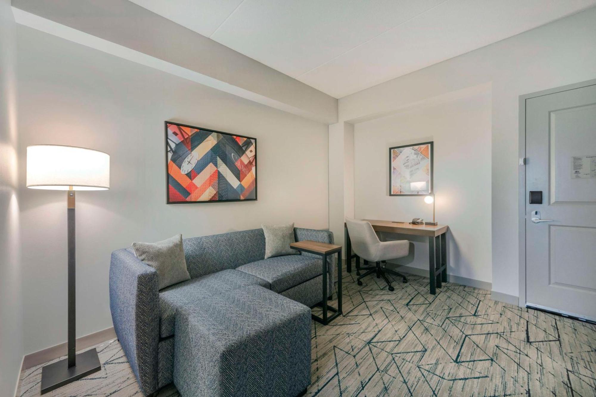 Hilton Garden Inn Raleigh Cary Dış mekan fotoğraf