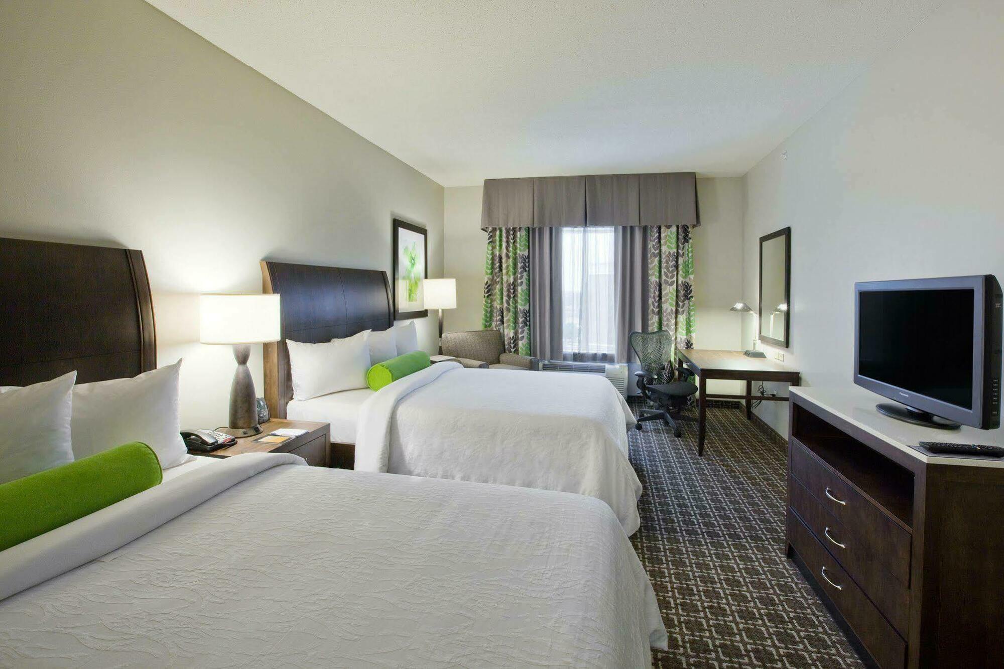 Hilton Garden Inn Raleigh Cary Dış mekan fotoğraf